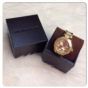 Michael Kors Camille Chrono Watch @pm_editor pick